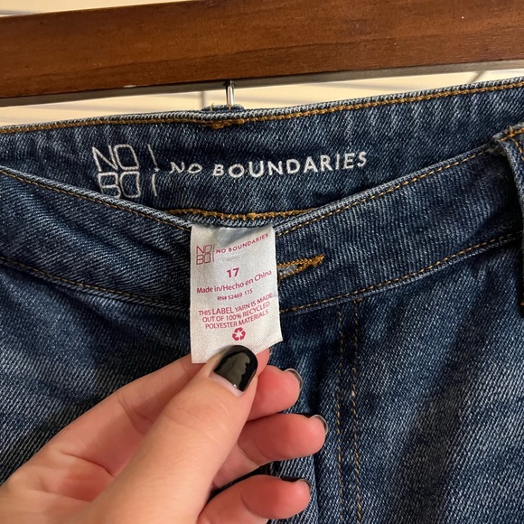 High Waist Ripped Mom Jeans Size 17 - Picture 4 of 10